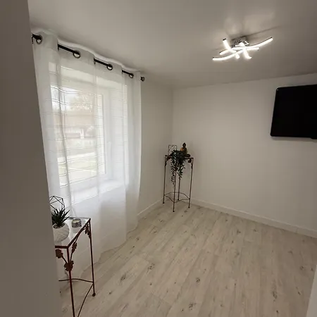Comme A La Maison Apartment