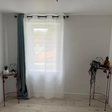 Comme A La Maison Apartment *