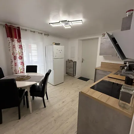 Comme A La Maison *
