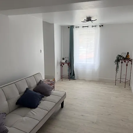Comme A La Maison Apartment
