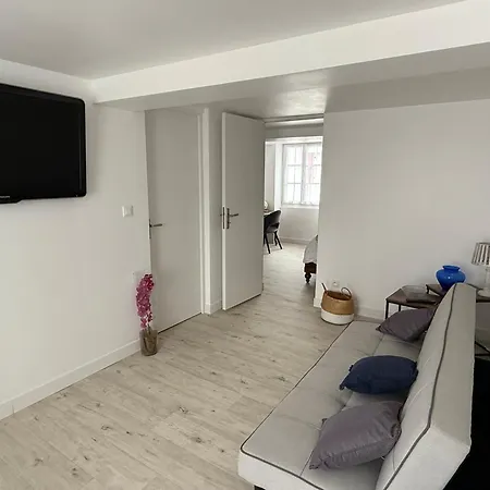 Comme A La Maison Apartment *